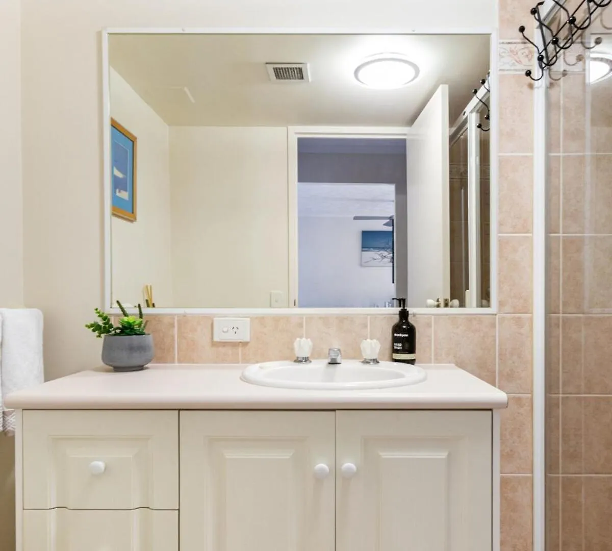 Perfect Holiday Apartment Mermaid Beach Gold Coast Australia